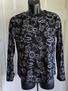 ROSES & REPTILES, OH MY! No Boundaries Long Sleeve Top Size XL